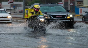 موجات الأمطار تكسر 5 أرقام قياسية تاريخية مع اقتراب العواصف المتتالية بقوة